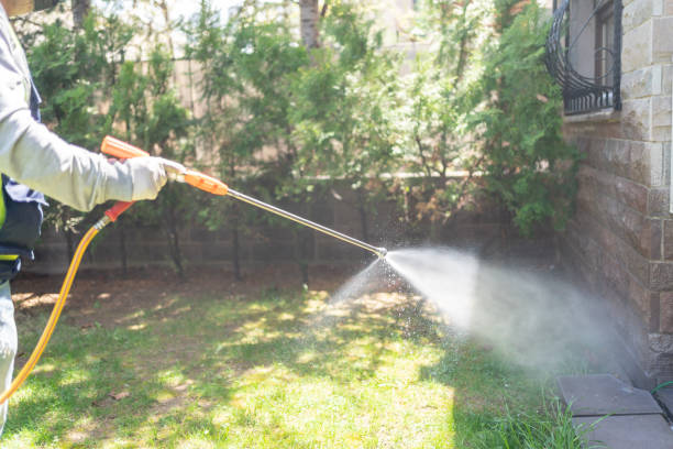 Best Commercial Pest Control Services  in Harrisville, WV